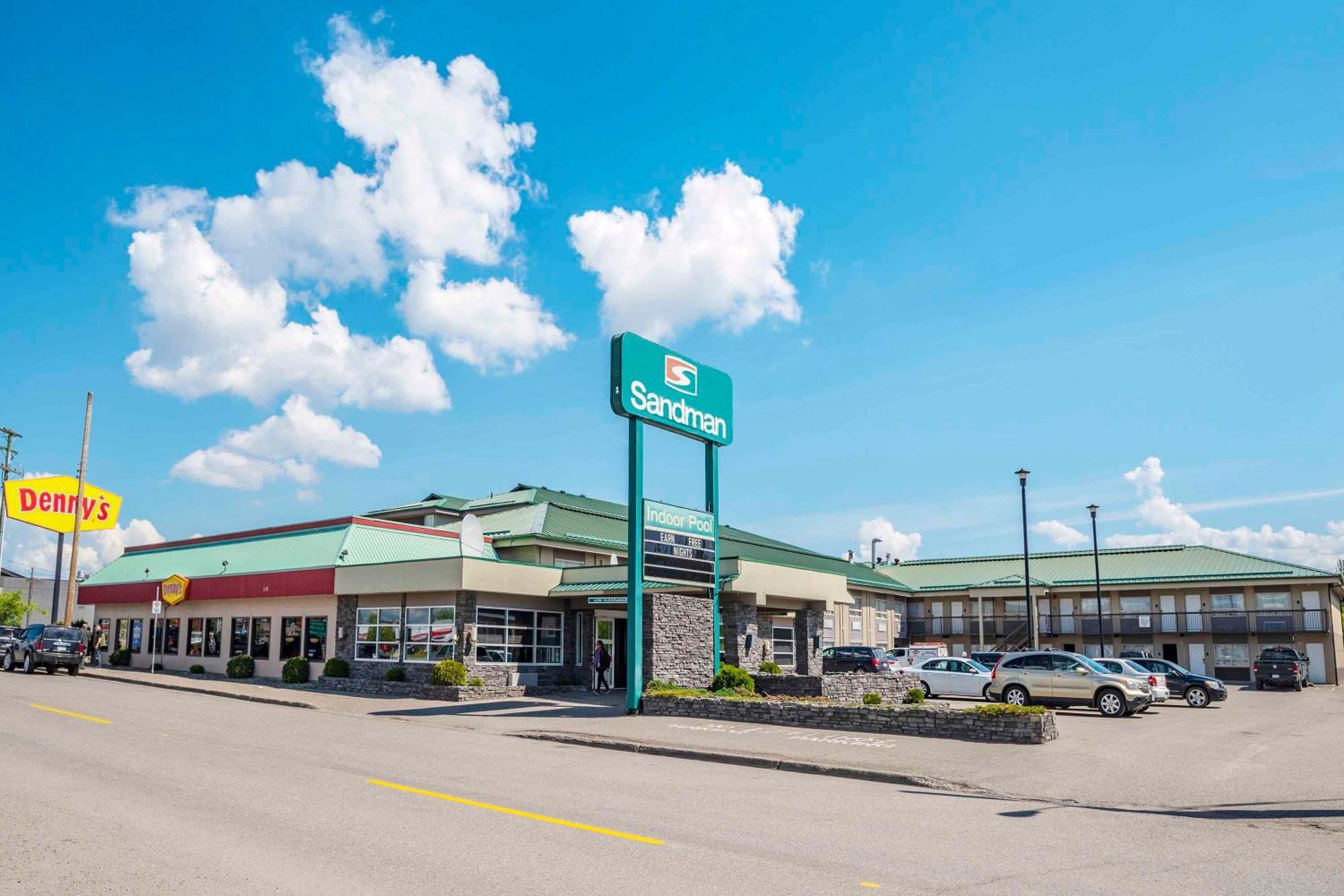 Sandman Hotel & Suites Prince George Exterior photo